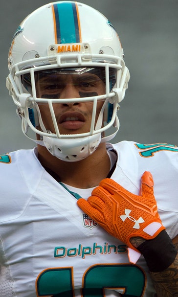 Dolphins WRs Kenny Stills, DeVante Parker leave practice with injuries